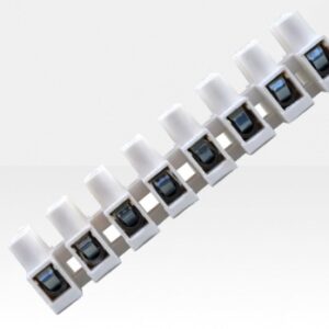 Клемні колодки ONKA: надійне з’єднання проводів з притискною пластиною для довговічності.